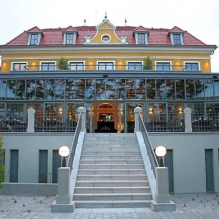 Albrecht Hotel