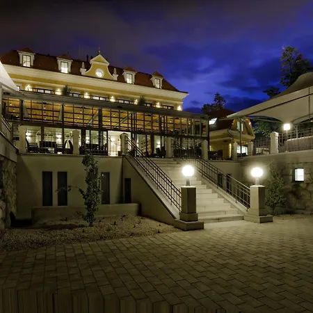 ホテル Albrecht 4*